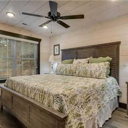 Blue Moon Ridge: Brand New Cabin! 5 Bedrooms, Pool/Hot Tub, Theatre Pigeon Forge Exterior foto