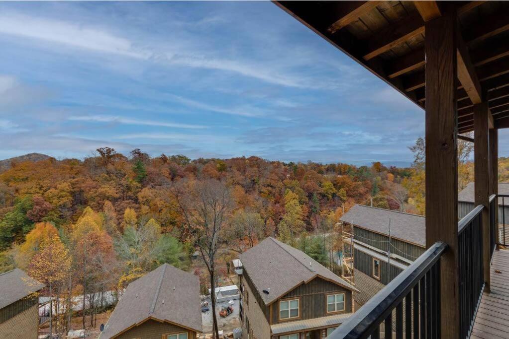Blue Moon Ridge: Brand New Cabin! 5 Bedrooms, Pool/Hot Tub, Theatre Pigeon Forge Exterior foto